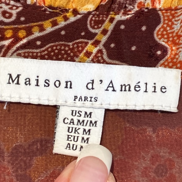 🎉 MAISON & D’ AME’LIA FLORAL TOP‼️ - Picture 11 of 13